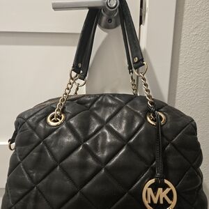 Michael Kors Black "Susannah" Quilted Handbag Y2K Rich Aunt Vibes